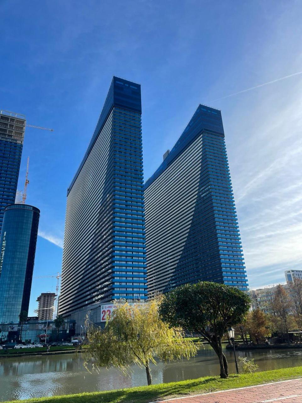 Hotel Orbi City Panorama Towers à Batoumi Extérieur photo